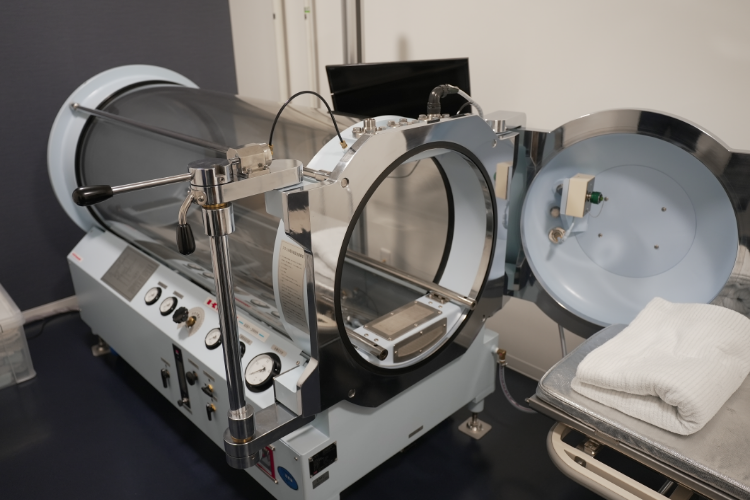 高気圧酸素治療業務